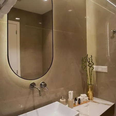 L-suites * Kavala