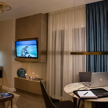L-suites Apartment