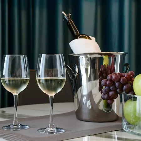L-suites Kavala
