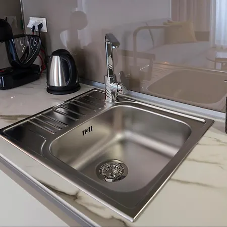 L-suites * Kavala