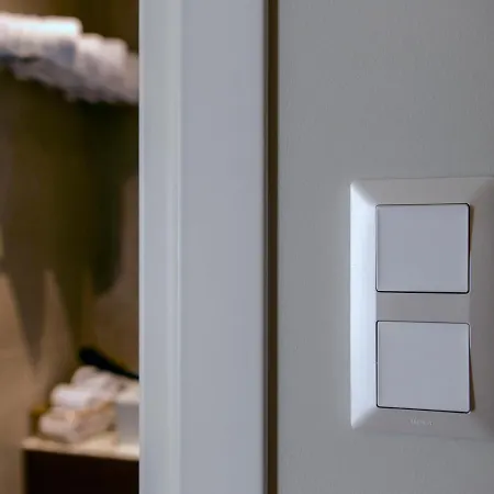 L-suites *