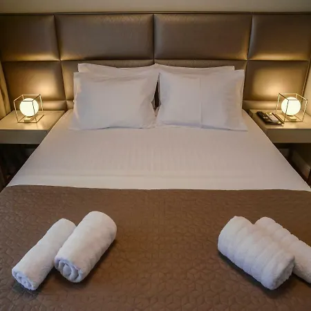 L-suites * Kavala