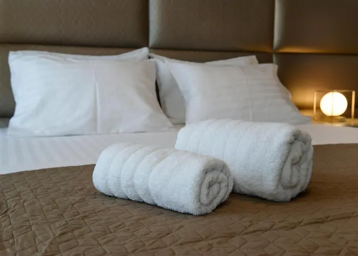 Διαμέρισμα L - *