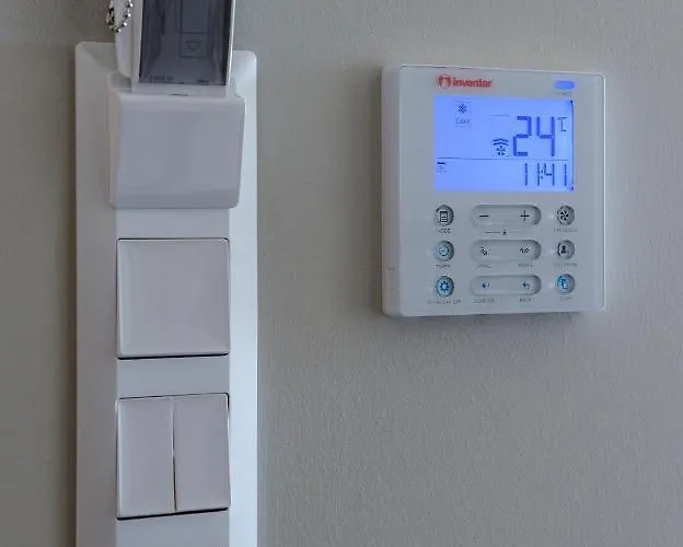 Διαμέρισμα L - *